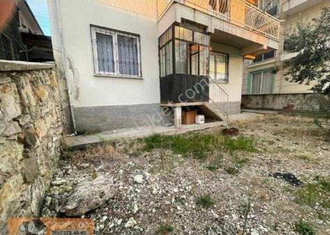 Manisa Demirci Mahallesinde Üniversiteye Yakın Konumda Müstakil Girişli Eşyalı 2+0 Kiralık Daire