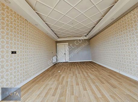 Rota Emlaktan Satılık 4+1 Uygun Daire