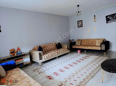 Resold Globalden Hamidiyede Acil Satılık 3+1 Daire !!!