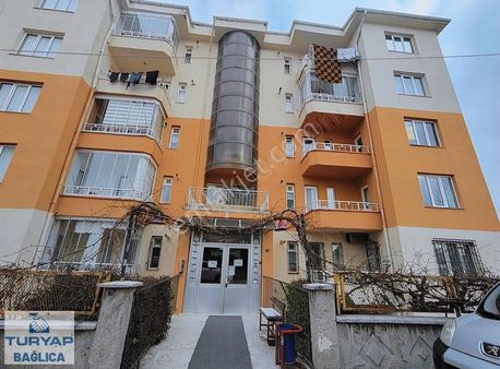 Site İçinde 3+1 Cadde Üstü Ara Kat Daire
