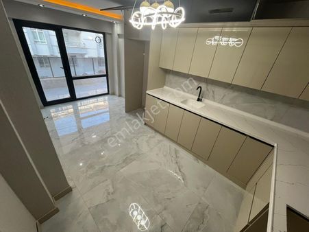 Bağlumda Kat Seçenekleriyle Beraber Oturuma Hazır 0 Daireler