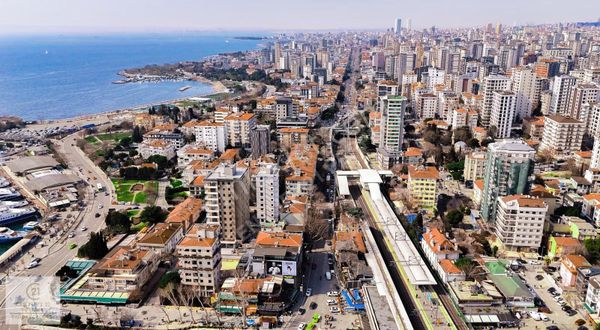 Bağdat Caddesinin En İşlek Noktasında Satılık 3 Adet Dükkan