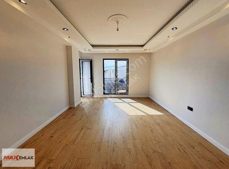 Bağlarbaşı Mahallesinde Deniz Manzaralı Sıfır Lüx 4+1 Dublex