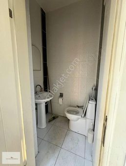 Elif Emlaktan Kiralık Ana Cadde Üzerinde Kiralık Dükkan