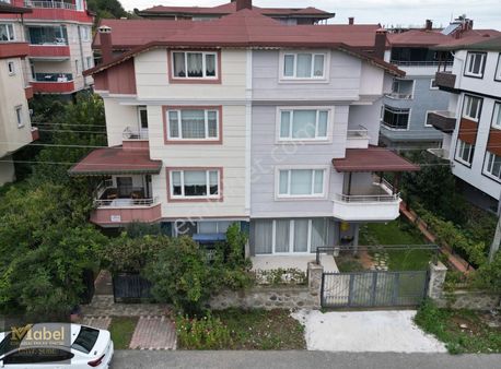 Mabel'den Gölevi De Eşsiz Tasarımlı Fourleks Villa