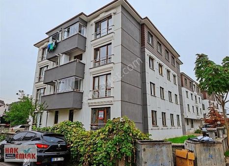 Hak Emlak'tan Aziziye Mah.de Yeni Pazar Yanı Kiralık 2+1 Daire