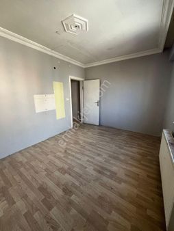 Remax Natural'dan Gölcük Çarşıda Merkezi Konumda Çatı Dubleks