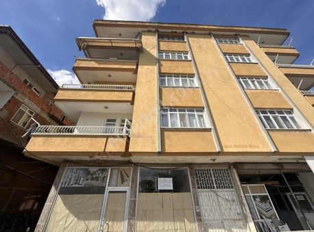 Ayvalık Yolu Üstünde Satılık 3+1 Daire