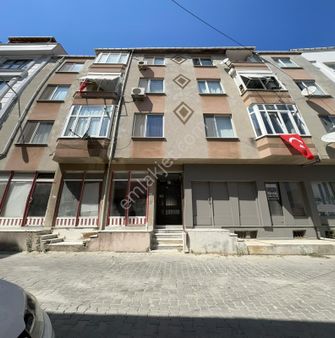 Büyükçekmece Kumburgazda Satılık Denize 100mt 3+1 Daire