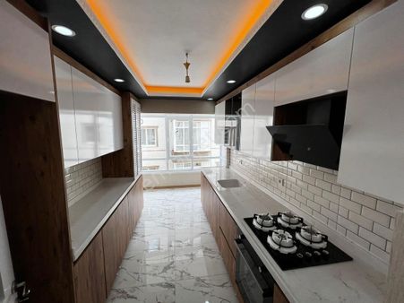 Sincan Plevne Mahallesinde 3+1 Full Yapılı Ara Kat Daire