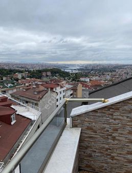 Öğrenciler Sokakta Altın Boynuz Manzaralı 5yıllık Dublex Satılık