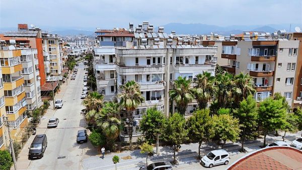 Alanya Konaklı Merkezın'de Tadilatlı Denize Yakın Satılık 2+1