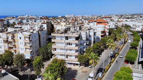 Alanya Konaklı Merkezde Satılık 2+1 Denize 350 Mt