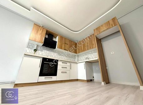 Cadde'den Akçay'da Doğalgazlı Yeni Binada 1+1 Satılık