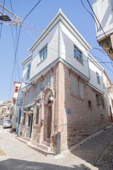 Ayvalık Merkez Butik Otel Yapılabilir Rum Evi