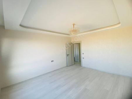 Incom Lıne Gayrimenkul’den Üçkuyularda 3+1 Büyüklügünde 2.5+1 Fırsat Daire