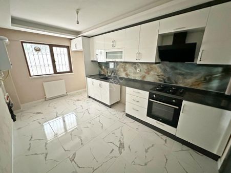 Basın Caddesi Yanı Yeni Bina Full Yapılı 3+1 Kapalı Otoparklı Fırsat