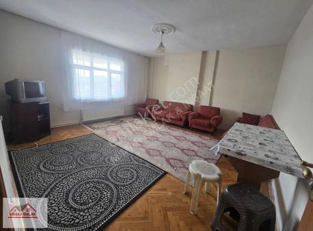 İkitelli M.akif'de Kiralık 100m2 Oldukça Geniş 2+1 Teras Katı