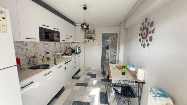 Zeki Emlak'tan Hafsasultan Mh. Özsaruhan Blv. Üzeri 3+1 Daire