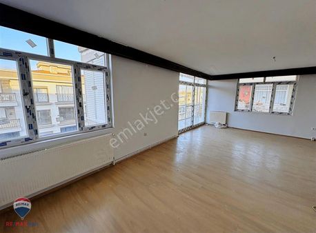 29 Karşıyaka Sancar Maruf Sk. Yanı Doğalgazlı Geniş 3+1 Daire