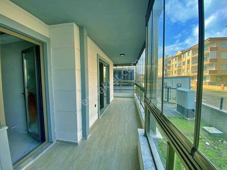 Uytundan Altınkumda Doğalgazlı Ebeveyn Banyolu 2+1 Satılık Daire