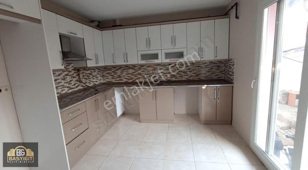 Cumhuriyet Mh. Turyolu Yakını 2+1 Kiralık Daire