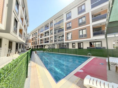 🔵güç Gayrimenkul'den Akçay'da Yüzme Havuzlu & Kapalı Otoparklı Lüx Satılık 1+1 Daire