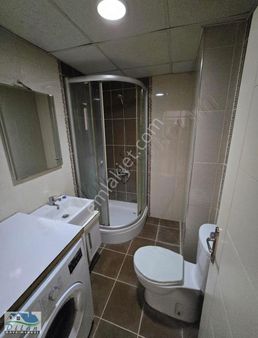 Dilan Gyo'dan Kiralık 1+1 Eşyalı Metrobüse Yakın Merkezdeee