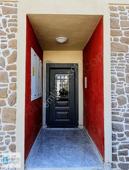 Karataş | Altınova Merkezde 3+1 Sıfır Taş Kaplama Villa