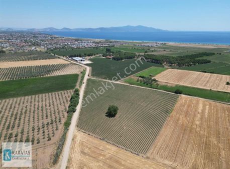 Karataş | Dikili Bahçeli'de İmara 600 M Satılık Tarla
