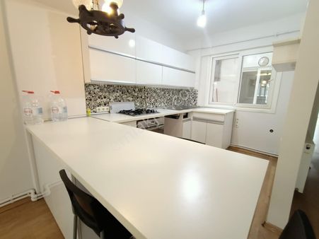 Karşıyaka Alaybey'de İzban Ve Sahil Yakını,bahçeli 3+1 Kiralık Daire