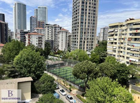 Başarıdan Bağdat 2 Adım Mesafede 155 M2 3+1 Katta Tek Boş Daire