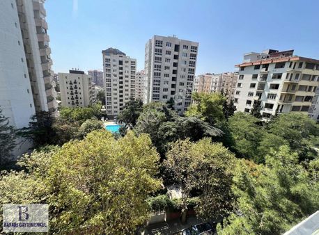 Başarı'dan Erenköy Bağdata Çok Yakın Butik Binada 160 M2 3+1 Boş