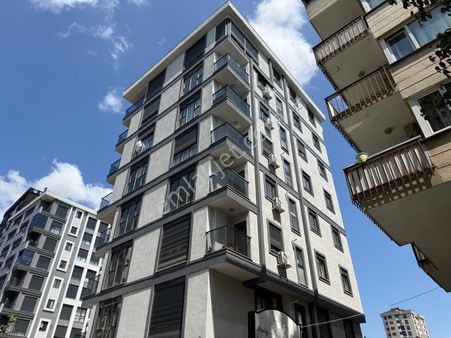 Met'den Kazaskerde Minübüse Yakın 1+1 Sıfır Binada 50m2 Kombili