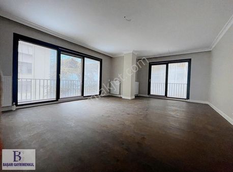 Başarı'dan Sahil'de 200 M2 4+1 (sıfır) Muhteşem Konumda Fırsat !