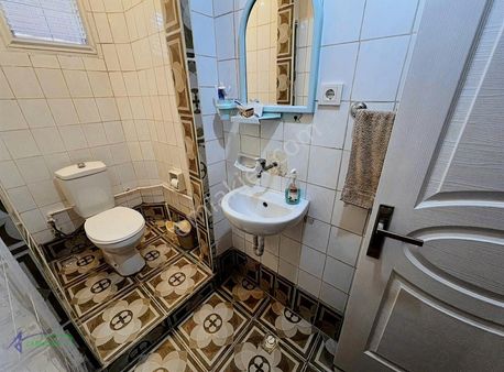 Acil Işıkkent Yakını Ümit Mah. Satılık Bakımlı 2+1 Daire