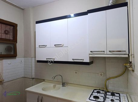 Bornova Mevlana Mahallesinde Kiralık 1+1 Daire