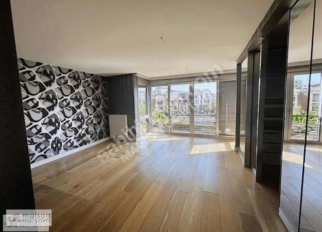 Maıson Göktürk Zengin Bahçe Sitesin'de Kiralık 6+1 Arakat Daire