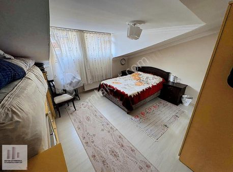 Sistemden M.akifte 3+2 İskanlı 155m2 G.cephe Dubleks Daire