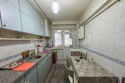 Reşadiye Mahallesinde 2+1 Ara Kat Uygun Daire