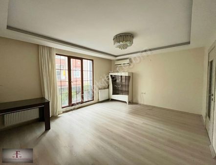 Bahçelievler Yenibosna Çobançeşme Mah Satılık 3+1 Daire