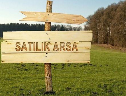 Pendik Esenyalıda Satılık 216m2 Anacadde Üstü Köşe Boş Arsa