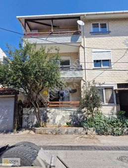 Zeytinalanın'da Deniz Manzaralı 3+1 Kiralık Daire