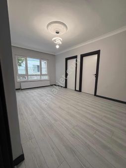 Hoşcan Emlaktan Keçiören Meteroloji Yakını Full Yapılı 2+1