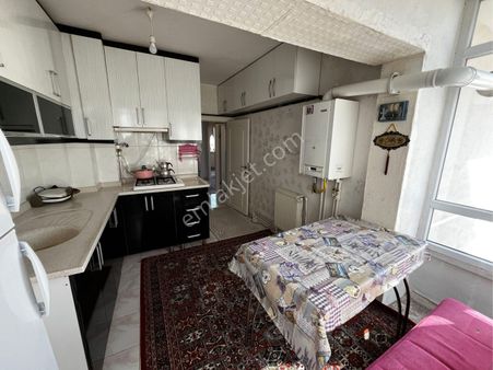 Esas Emlak'tan Mareşal Çakmak Mh De 2+1 Katta Eşyalı Daire