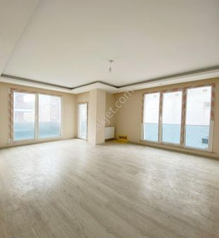 Avcılar D.köşklerde 3+1 1 Yaşında Satılık Ara Kat Fırsat Daire