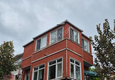 Heybeliada Merkeze Yakın En Üst Kat Daire