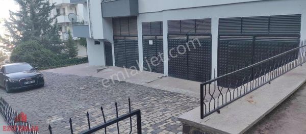 Gizem Evler Sitesinde Satılık Garaj