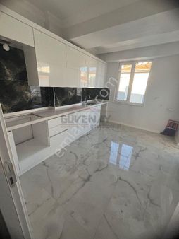 Güvenay - Çorum Ulukavak Mehmetcik Anadolu Lisesi Karşısı 3+1 Satılık Daire