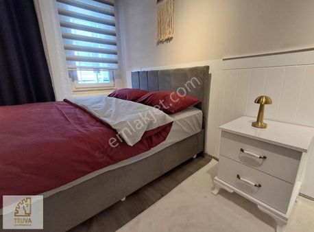 Omü'ye Yakın İskanlı Kombili Cam Balkonlu Sıfır Eşya Arakat 1+1